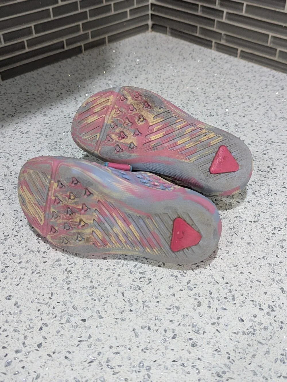 Plae Kids Mimo Purple Pink Neapolitan Swirl Water Sneaker Sandal Rubber Girls 9